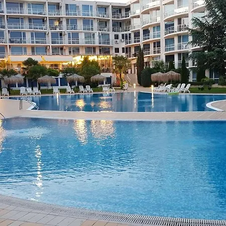 With Terrace Appartement