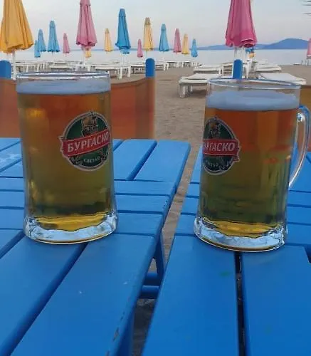 아파트 With Terrace