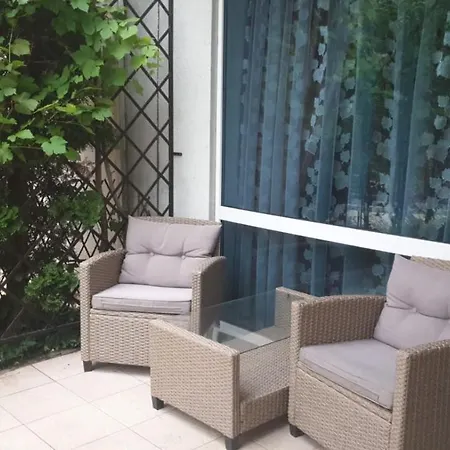 דירה With Terrace בורגאס