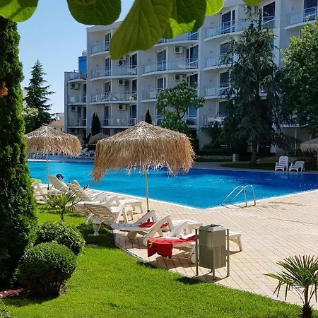 With Terrace Apartment *