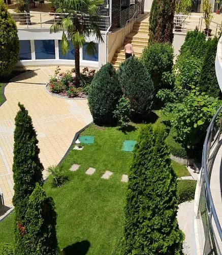 Apartamento With Terrace *