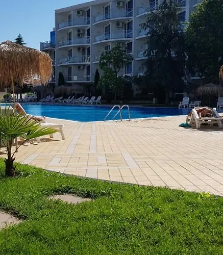 Apartamento With Terrace *